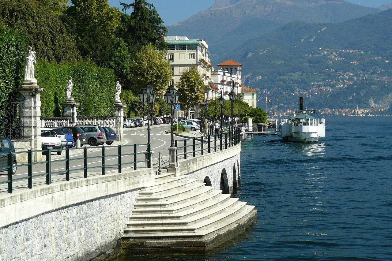 Lake como5